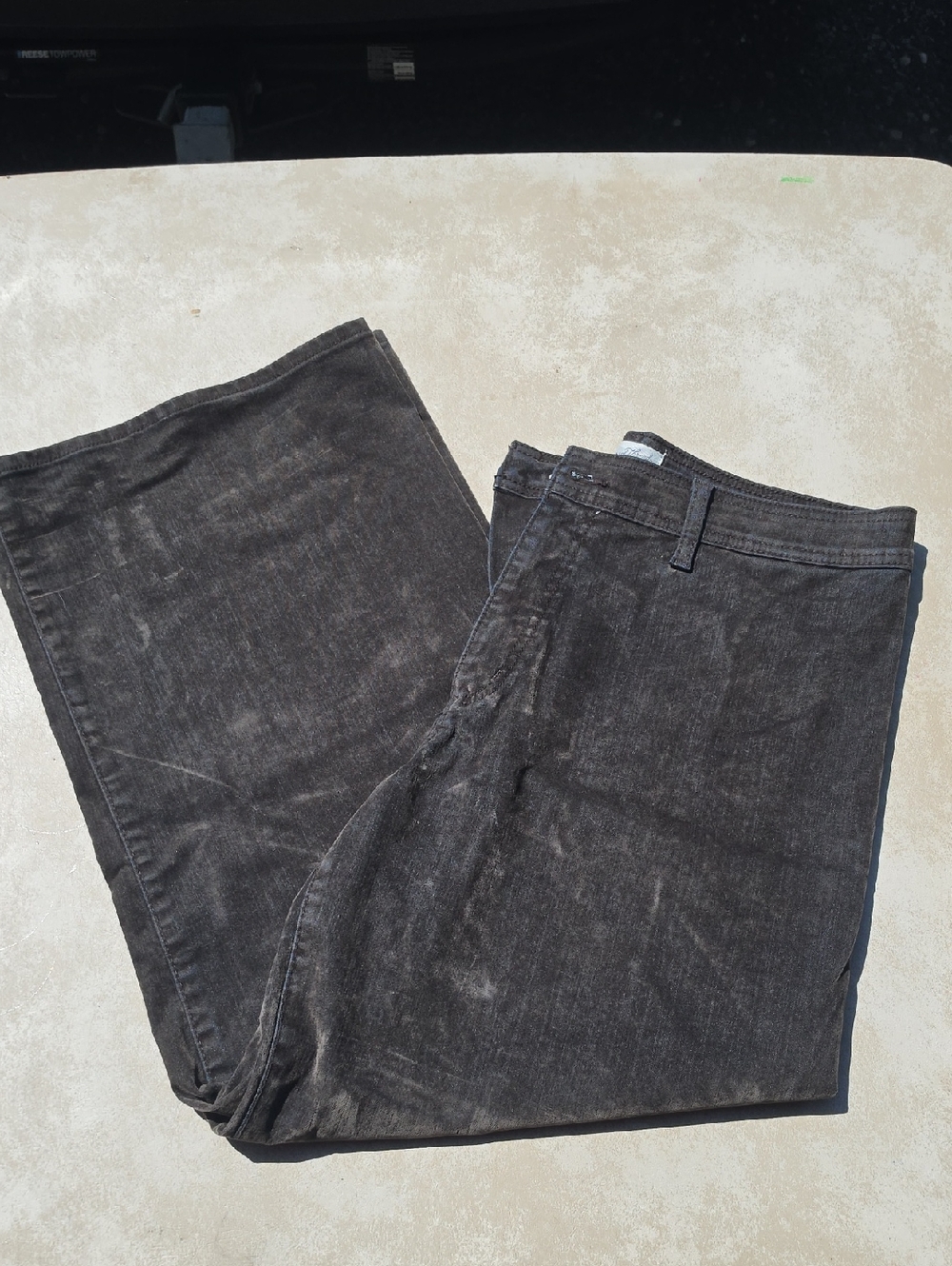 Universal Thread Women's Velvet Corduroy Pants